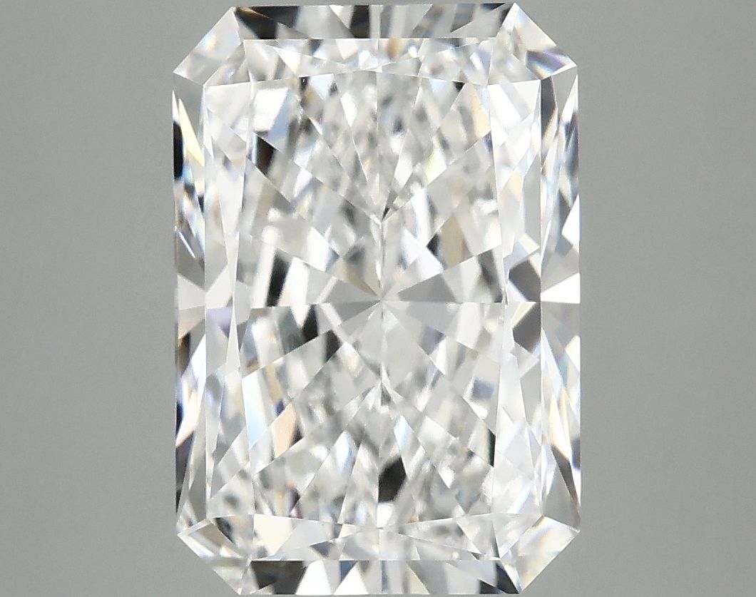 4.78 ct. radiant Lab Grown Diamond front image