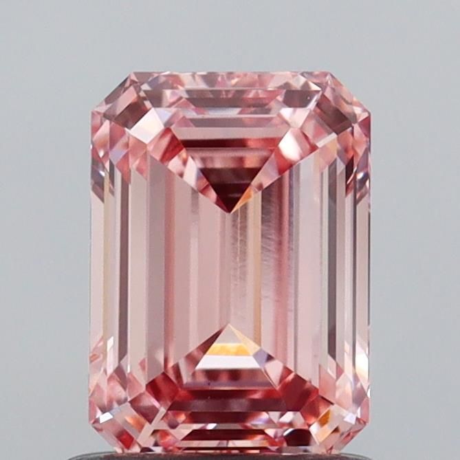 1.10 ct Emerald diamond