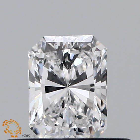 0.36 ct lab-grown Radiant Diamond