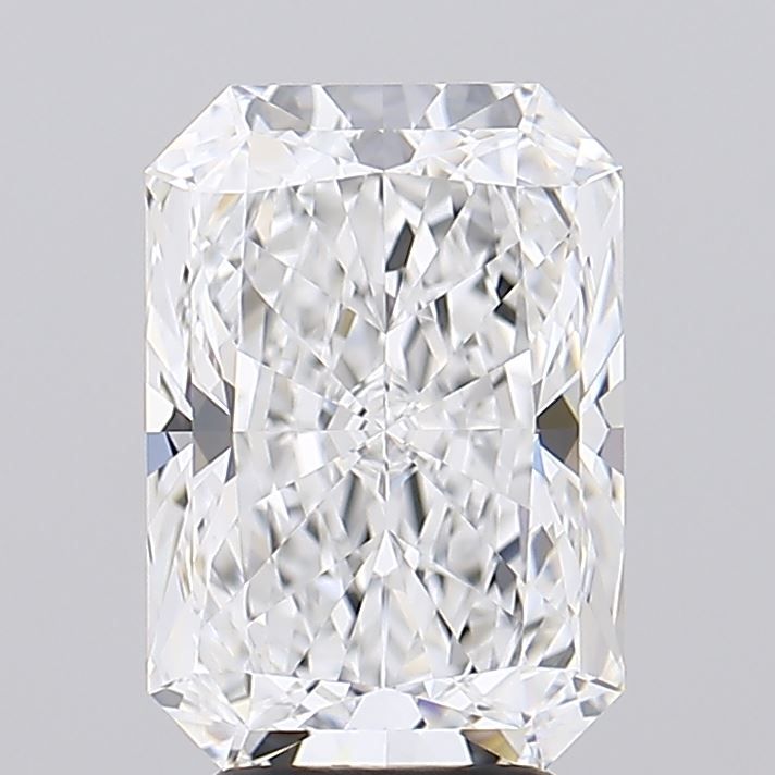 4.56 ct. radiant Lab Grown Diamond front image