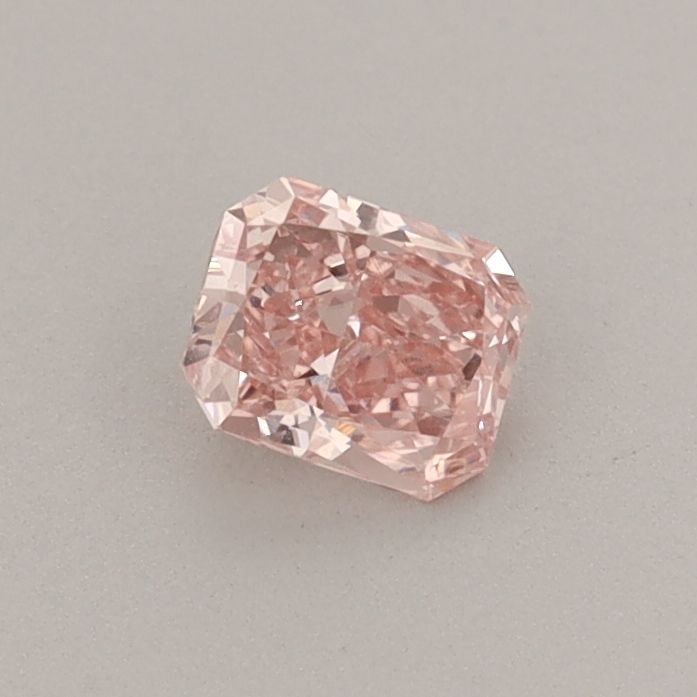 0.35 CT Fancy Vivid Pink RADIANT