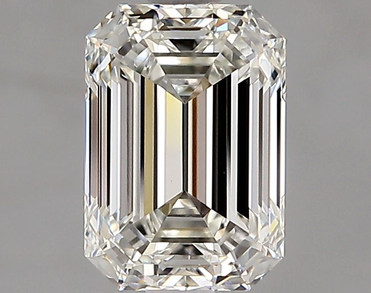 1.81 ct Emerald diamond