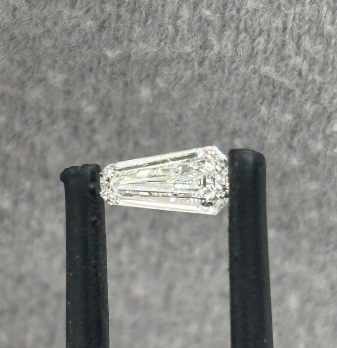 0.32 ct Shield Diamond