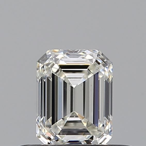 0.40 ct Emerald diamond