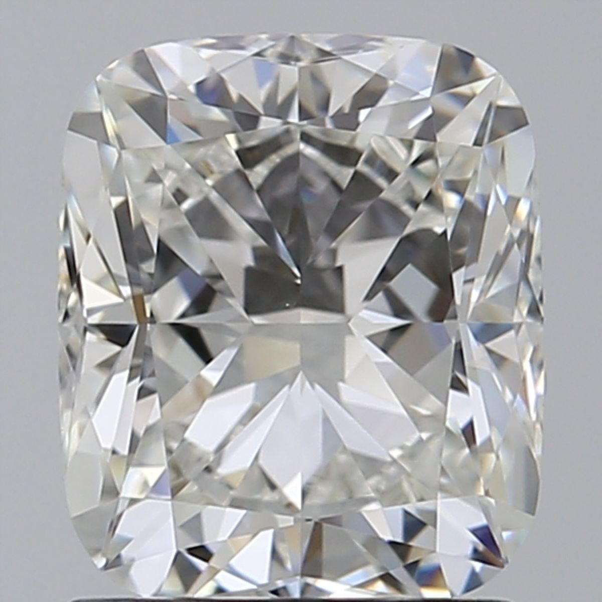1.60 ct Cushion Brilliant diamond