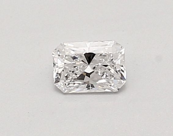 0.33 ct lab-grown Radiant Diamond
