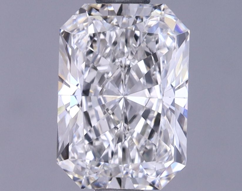 1.05 ct lab-grown Radiant Diamond