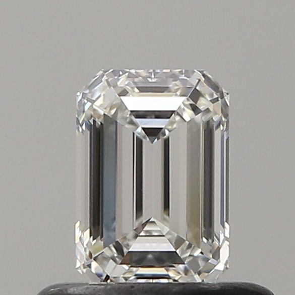 0.50 ct Emerald diamond