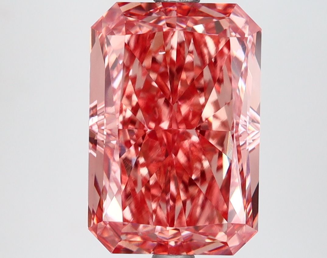 4.39 ct. radiant Lab Grown Diamond front image