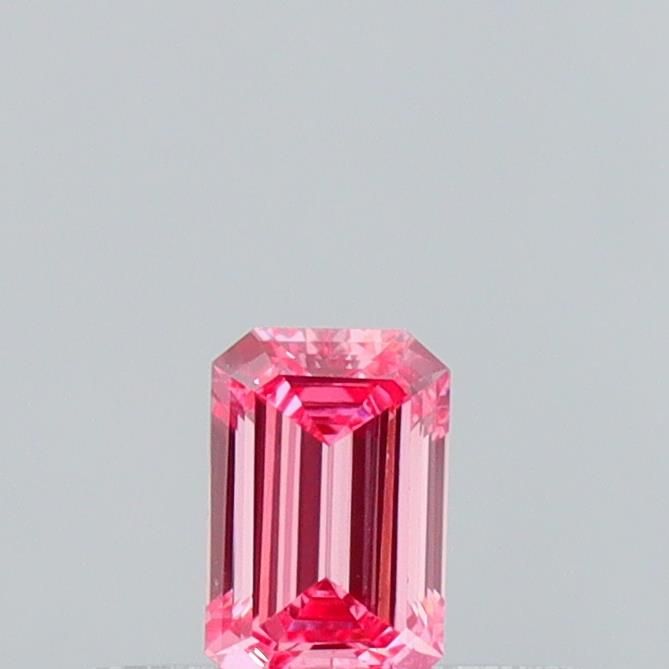 0.17 ct lab-grown Emerald Diamond