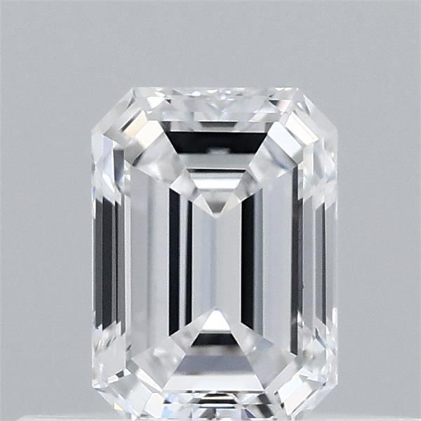 0.38 ct lab-grown Emerald Diamond