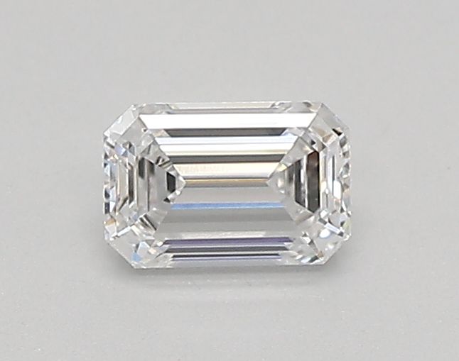 0.32 ct lab-grown Emerald Diamond