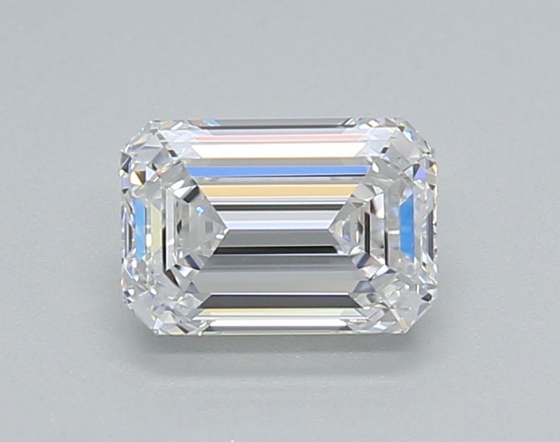1.02 ct. emerald Lab Grown Diamond front image