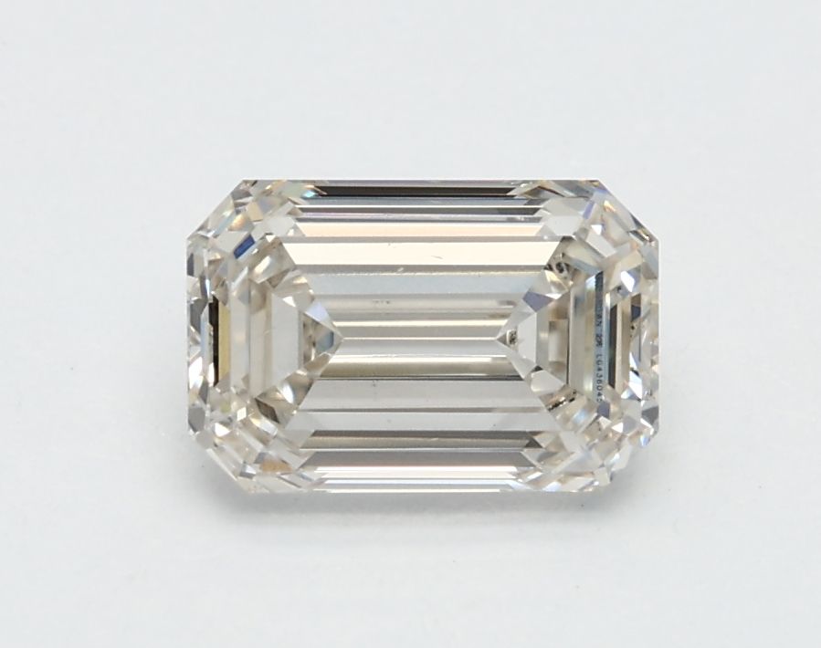 0.91 ct. emerald Lab Grown Diamond front image