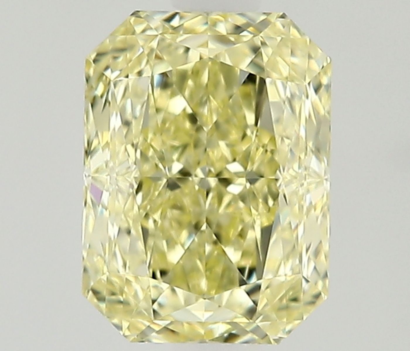 1.02 ct Radiant diamond
