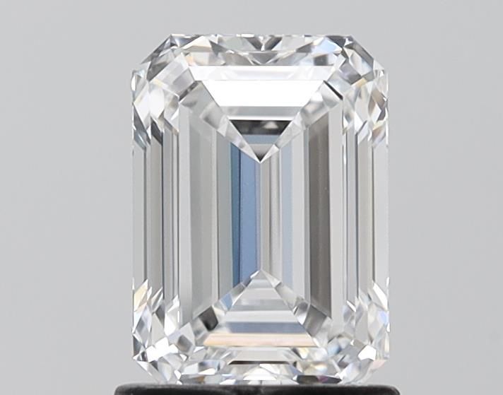 1.40 ct. emerald Lab Grown Diamond front image