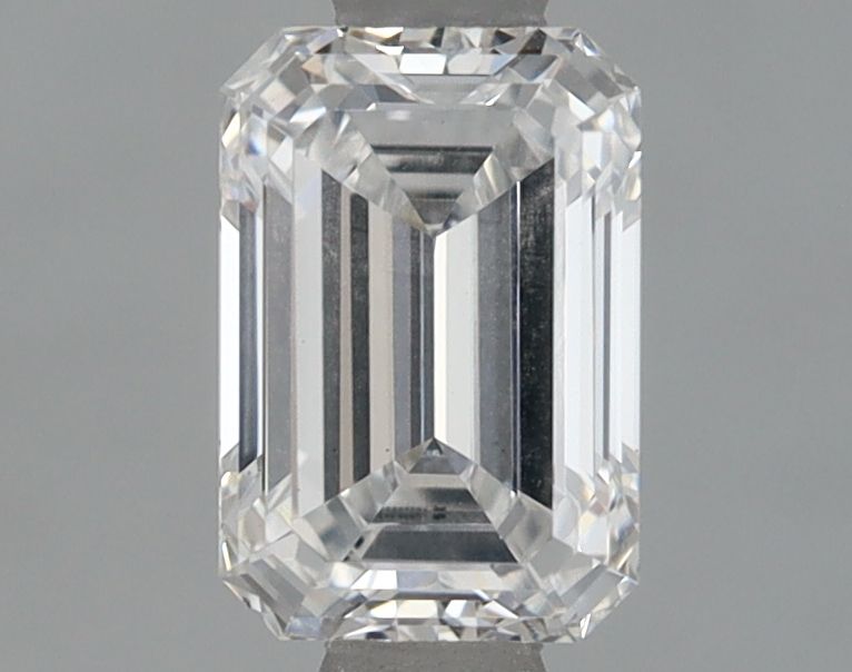 0.88 ct. emerald Lab Grown Diamond front image