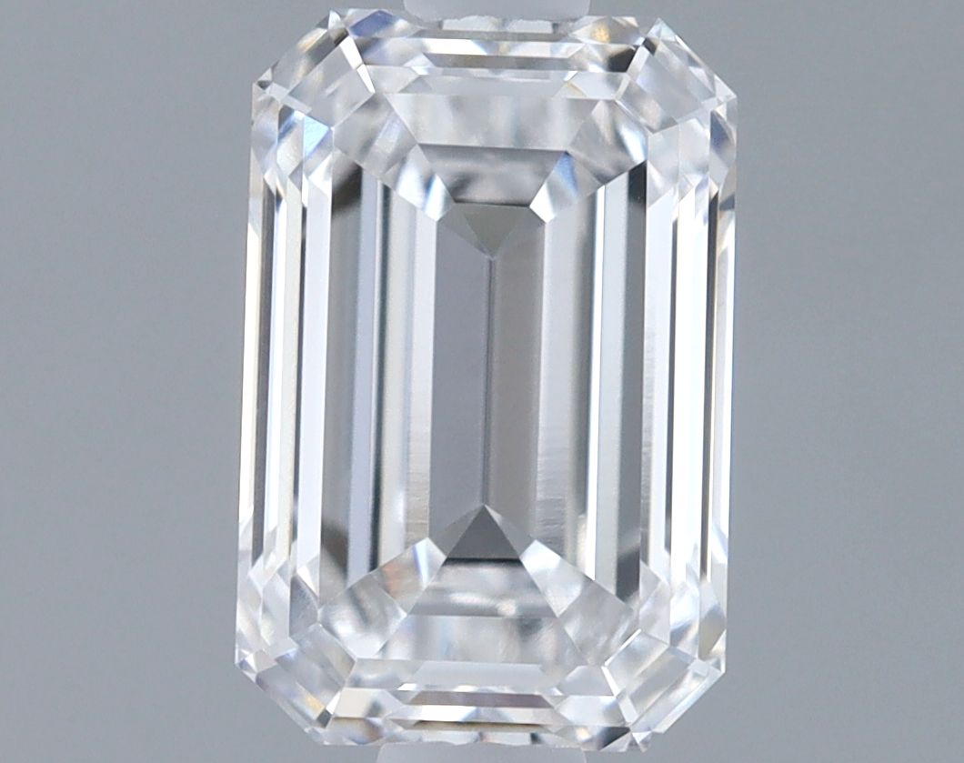 1.09 ct. emerald Lab Grown Diamond front image