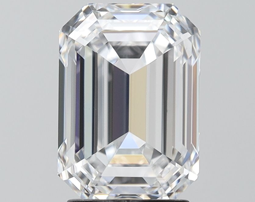 3.12 ct. emerald Lab Grown Diamond front image