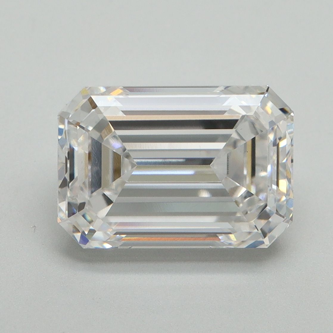 4.03 ct. emerald Lab Grown Diamond front image