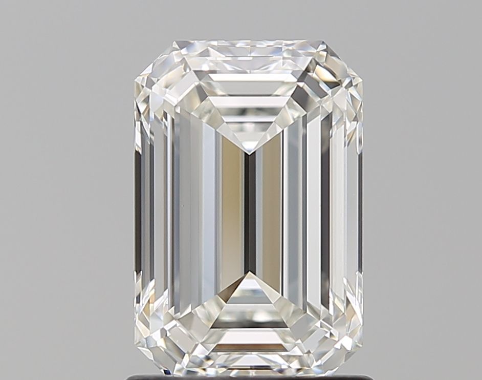 1.57 ct Emerald diamond