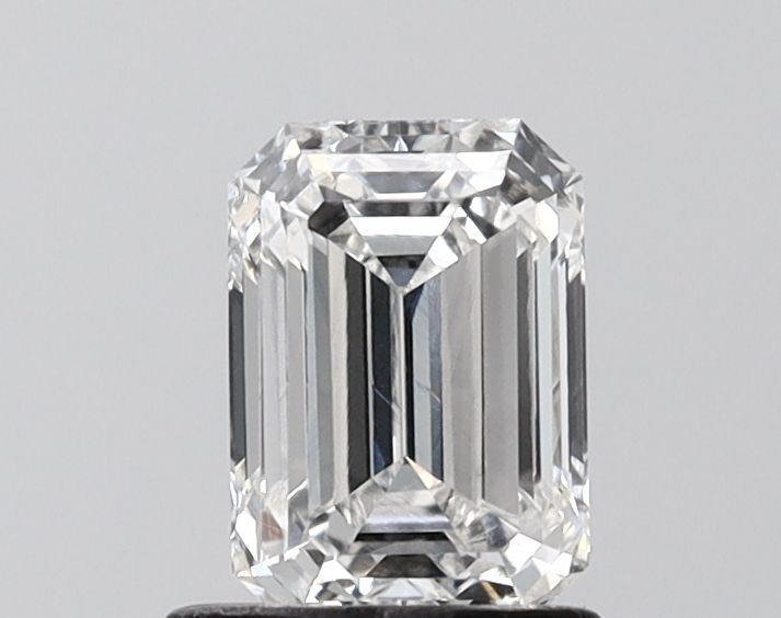 1.07 ct. emerald Lab Grown Diamond front image