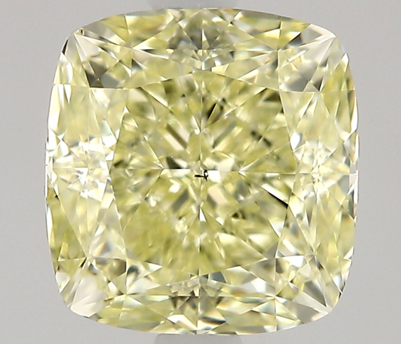 Diament 1.01 ct Fancy Light Yellow/VS2
