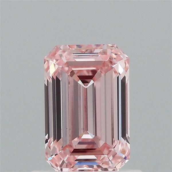 0.94 ct Emerald diamond