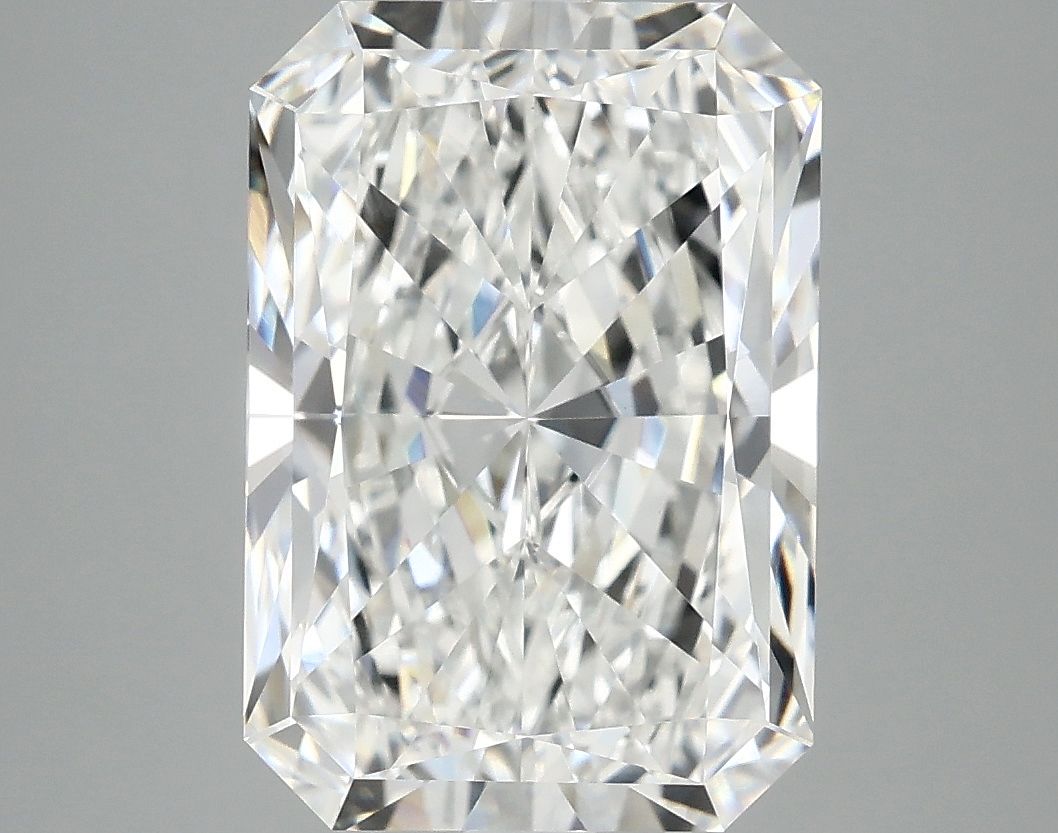 4.89 ct. radiant Lab Grown Diamond front image