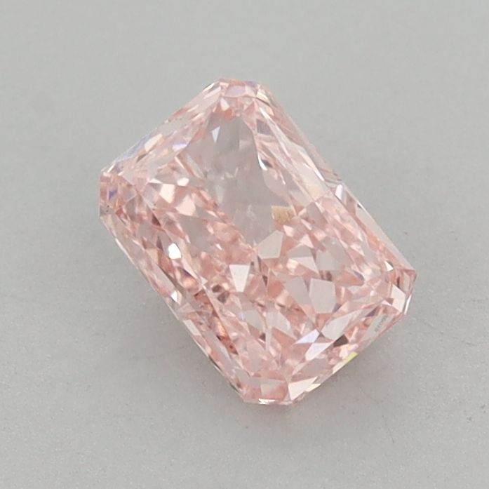 0.76 ct Radiant diamond