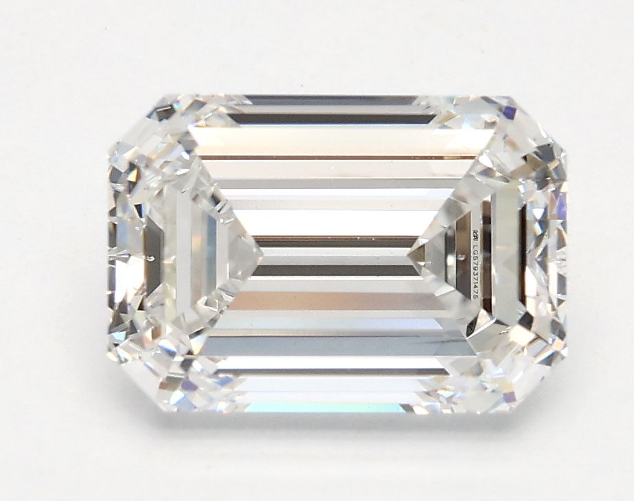 2.01 ct. emerald Lab Grown Diamond front image