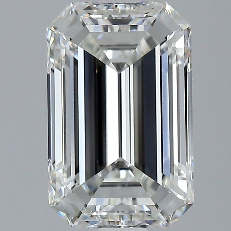 2.35 ct Emerald diamond