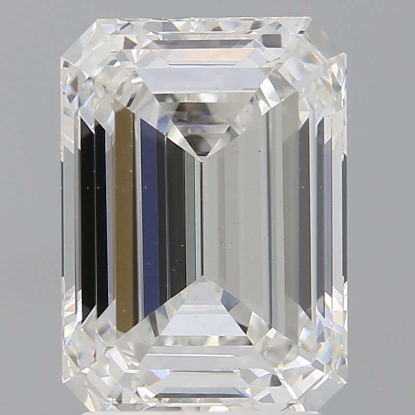 3.04 ct Emerald diamond