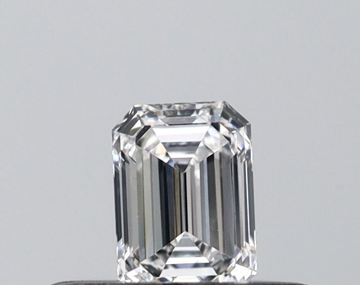 0.25 ct lab-grown Emerald Diamond