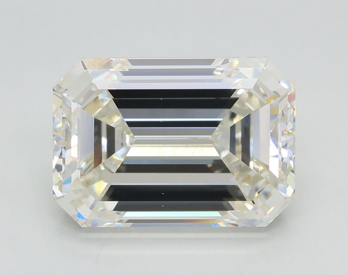 4.50 ct. emerald Lab Grown Diamond front image
