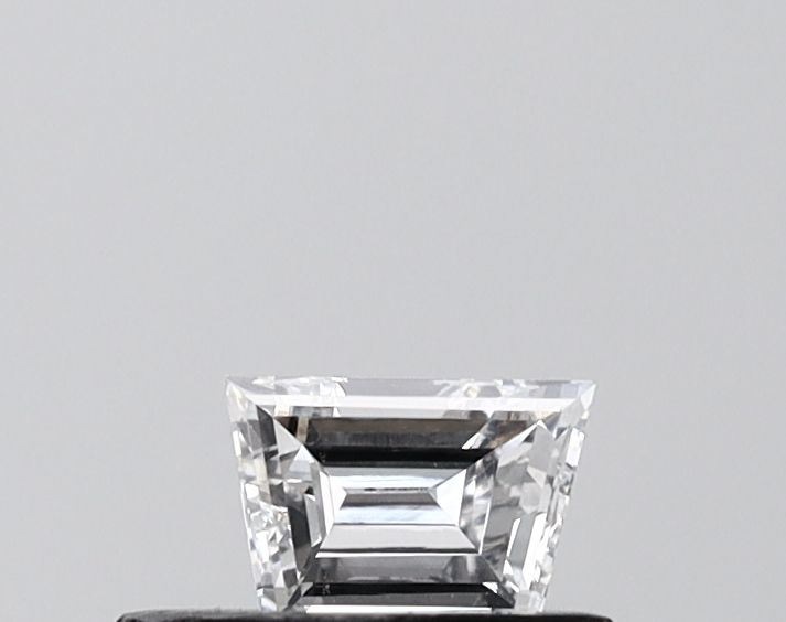 0.3 ct lab-grown Trapezoid Diamond