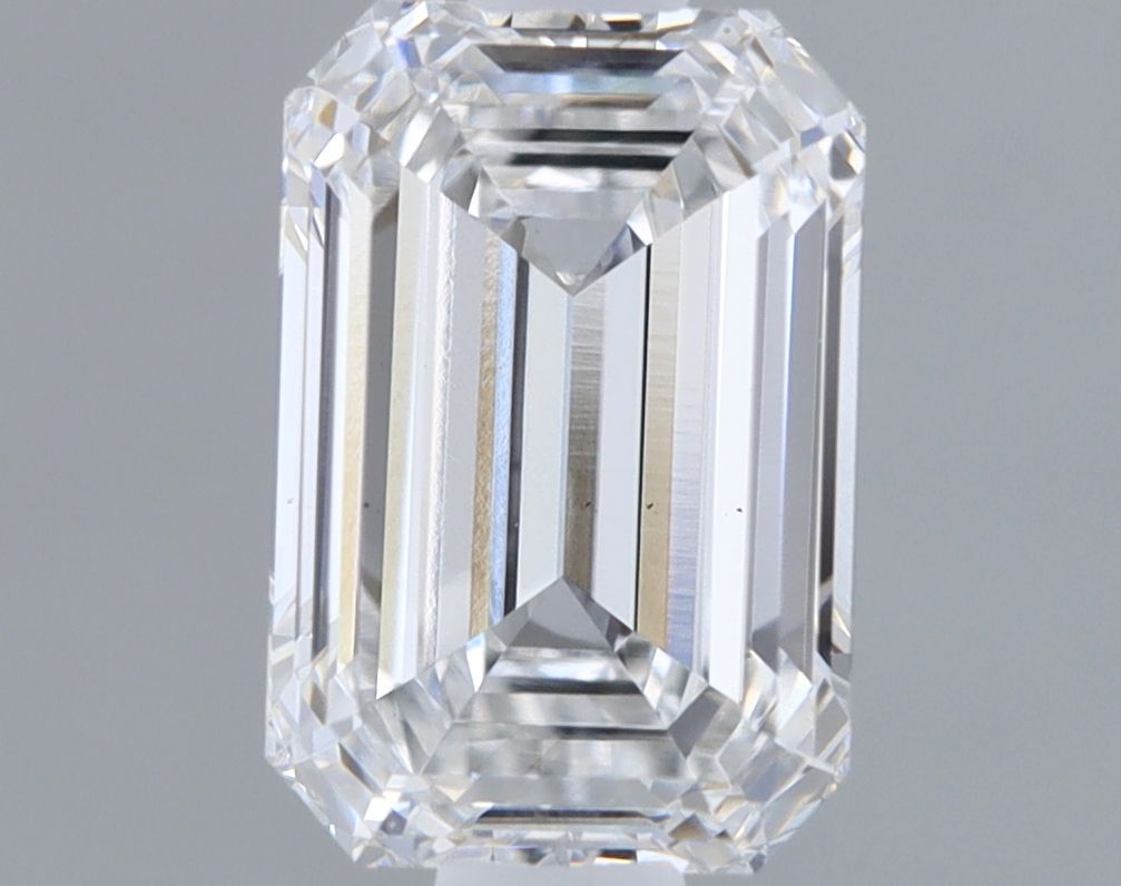 1.08 ct. emerald Lab Grown Diamond front image