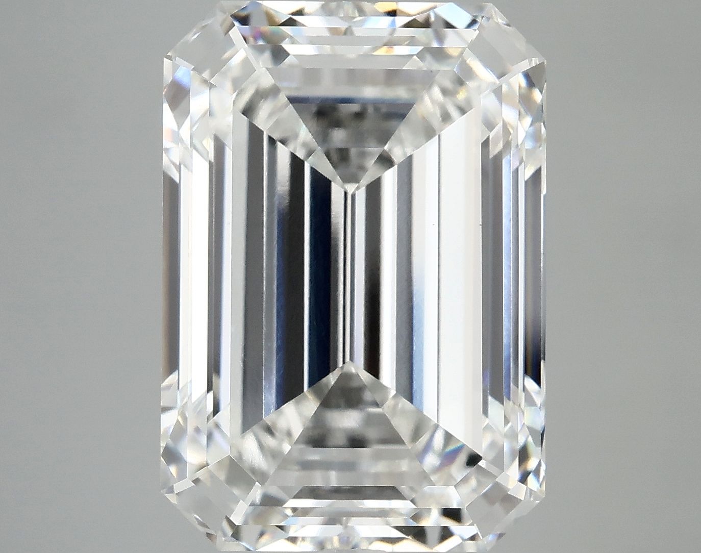 12.94 ct. emerald Lab Grown Diamond front image