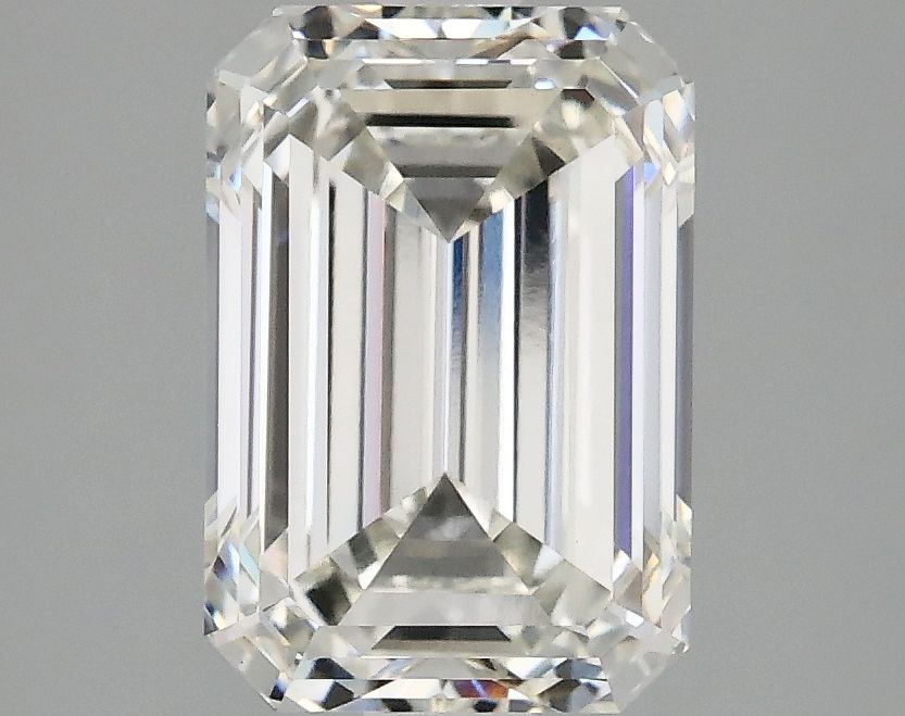 2.58 ct Emerald diamond
