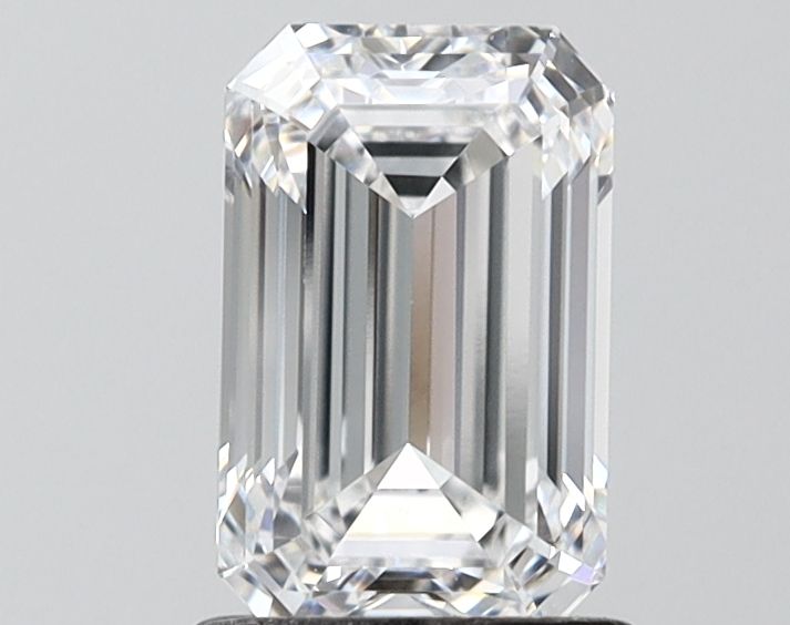 1.54 ct. emerald Lab Grown Diamond front image