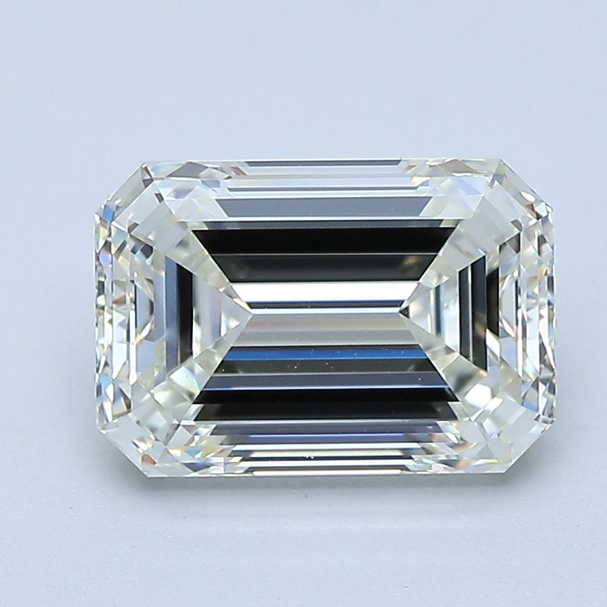2.50 ct Emerald diamond