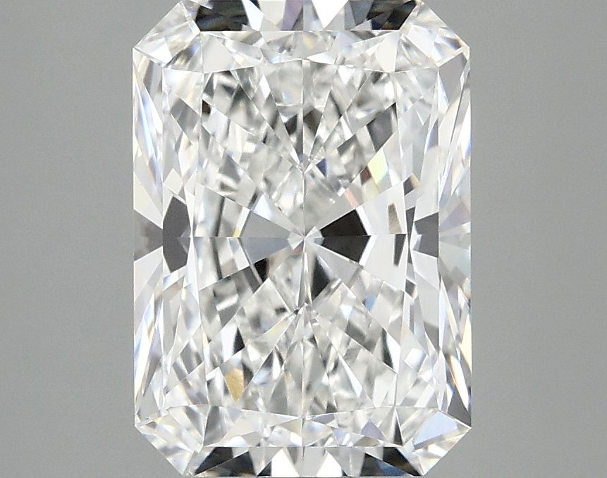 3.05 ct. radiant Lab Grown Diamond front image