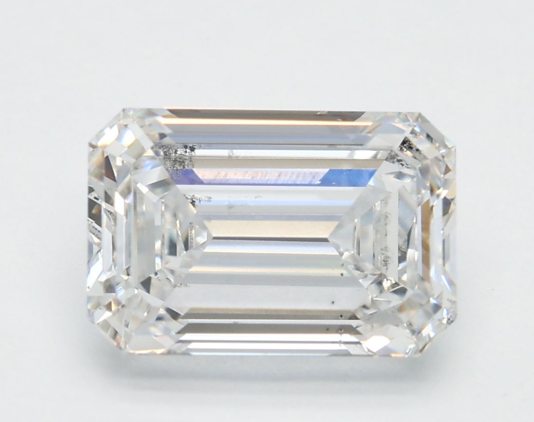 3.02 ct. emerald Lab Grown Diamond front image
