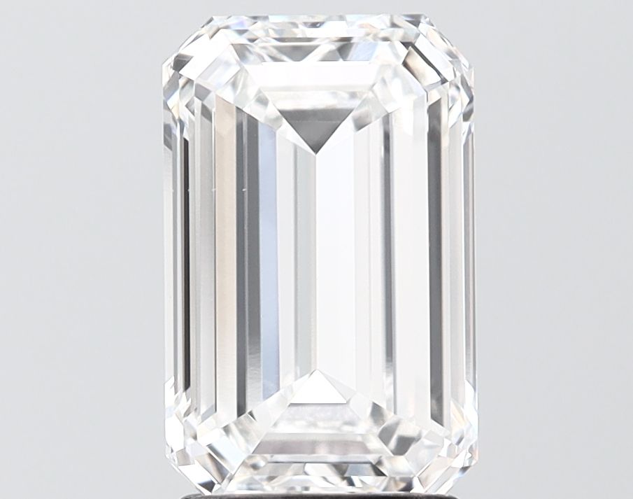 2.81 ct. emerald Lab Grown Diamond front image