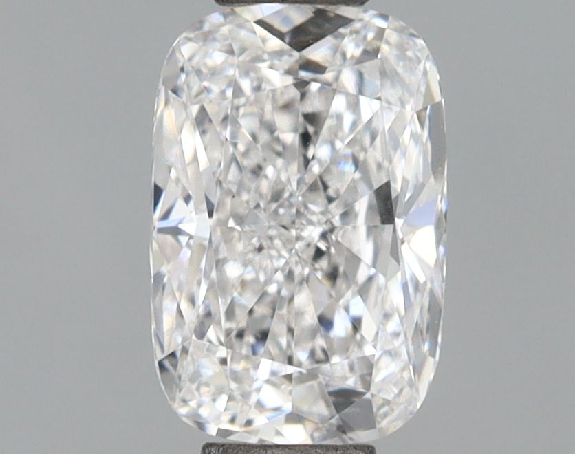 1.1 ct lab-grown Cushion brilliant Diamond