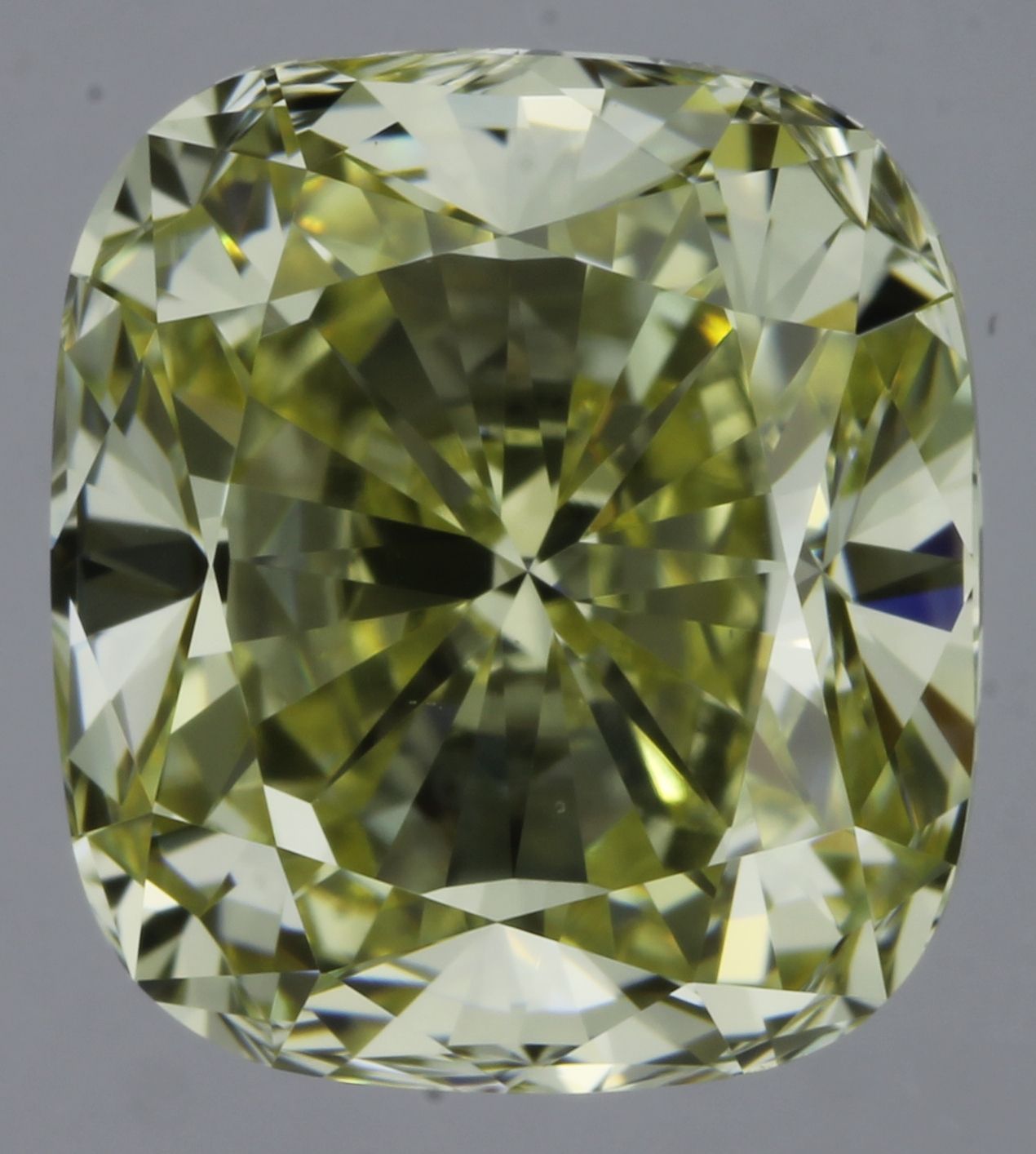 1.64 ct Cushion Brilliant diamond