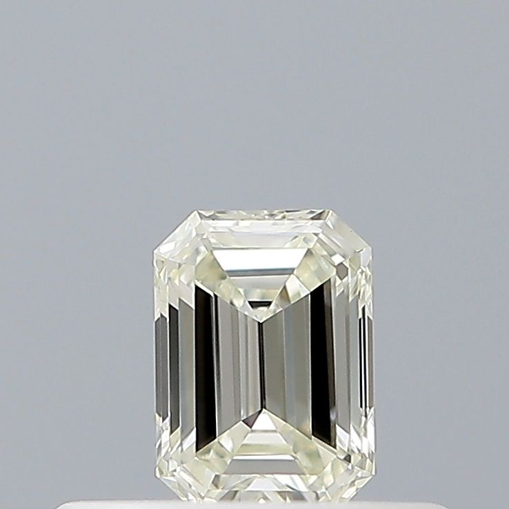 0.23 ct Emerald diamond