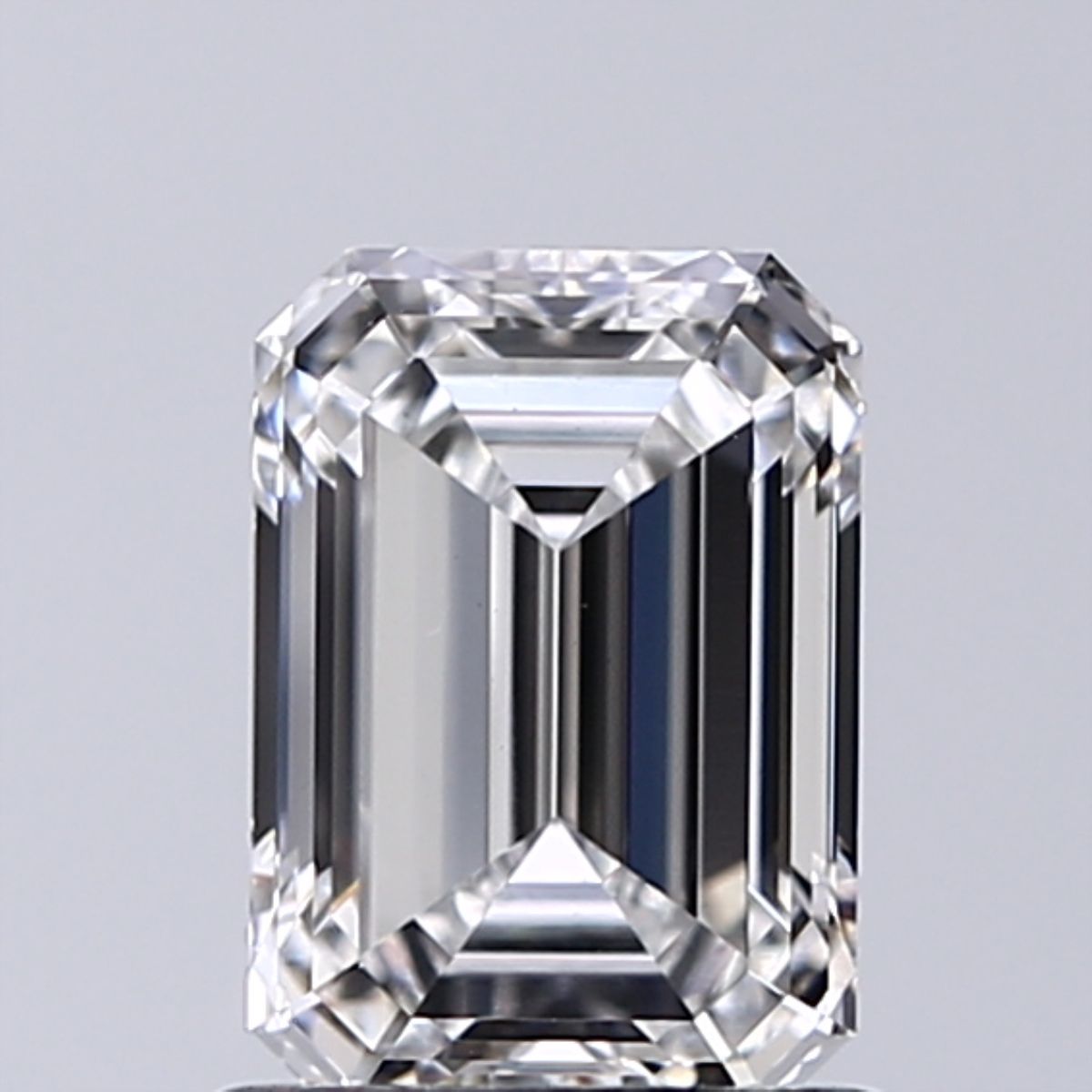 1.02 ct. emerald Lab Grown Diamond front image