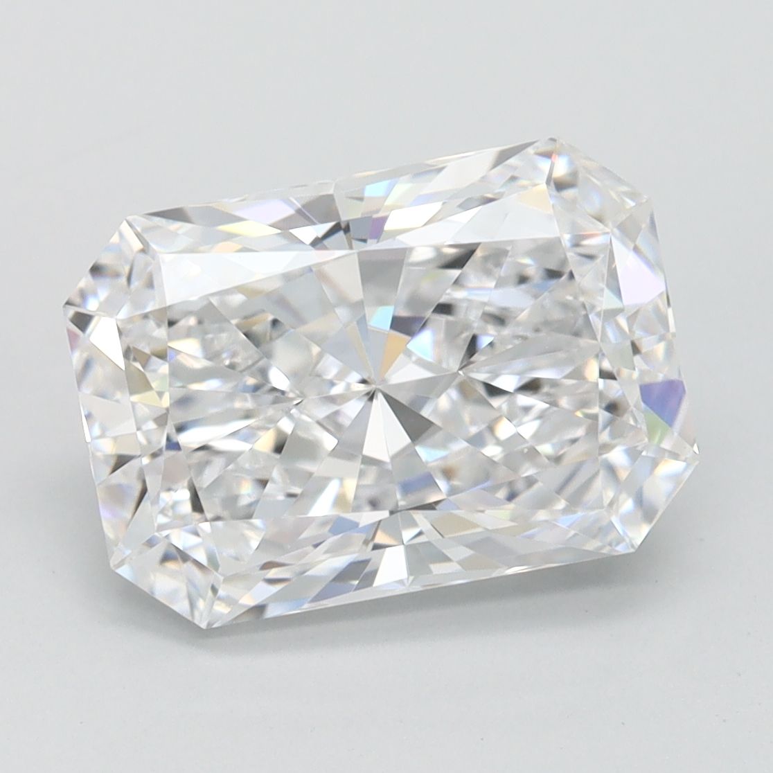 2.95 ct. radiant Lab Grown Diamond front image