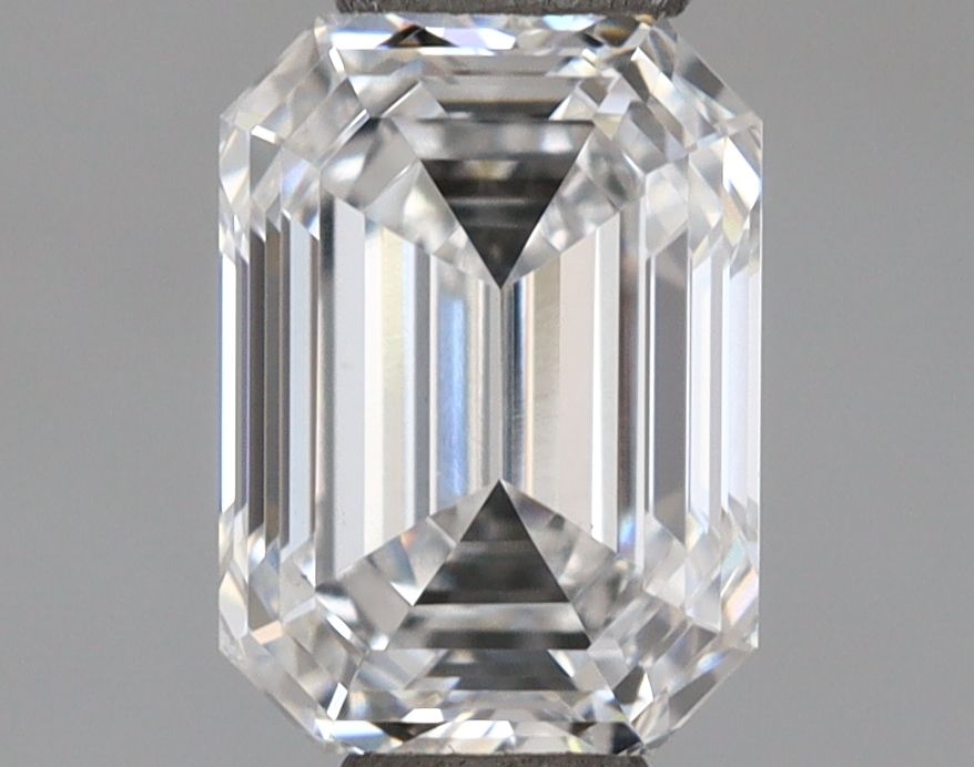 0.95 ct. emerald Lab Grown Diamond front image